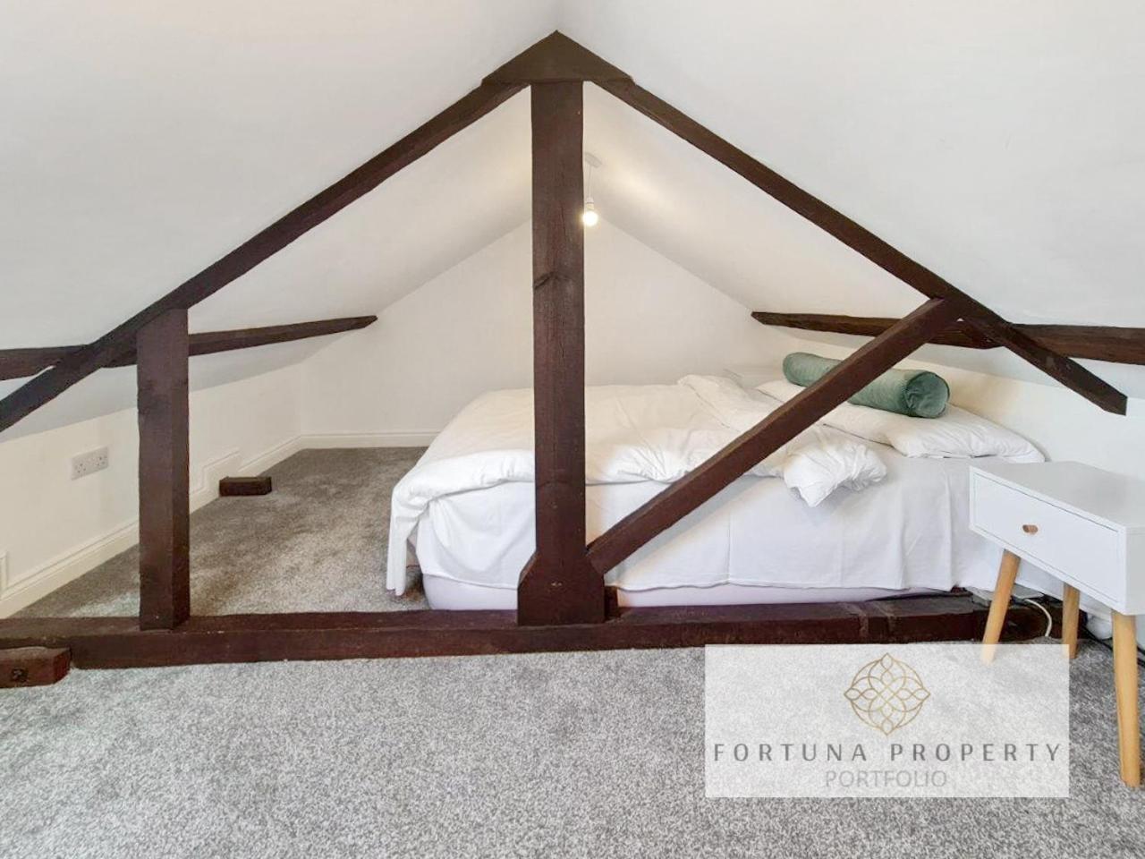 Margaret'S Loft By Fortuna Property Cheltenham Eksteriør bilde